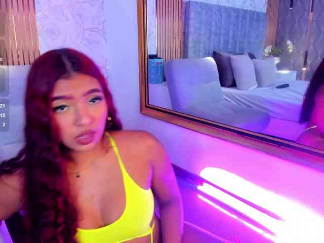 SofiCruz webcam