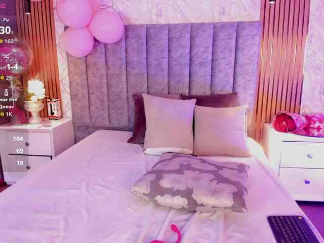 SofiCruz Live Webcam on BongaCams