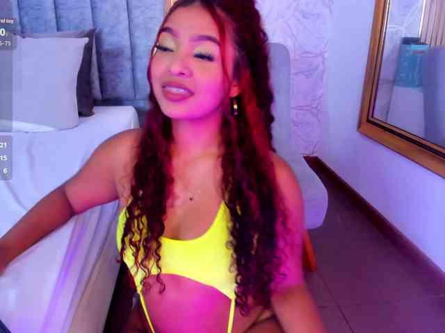 SofiCruz webcam