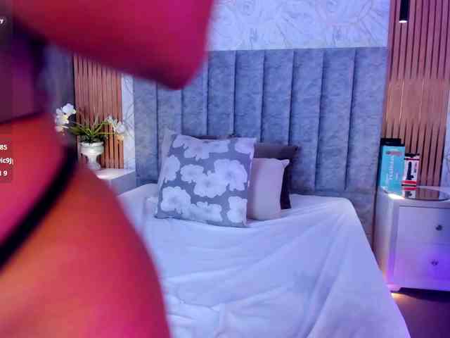 SofiCruz webcam