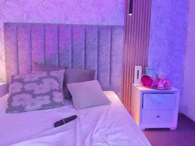 SofiCruz webcam