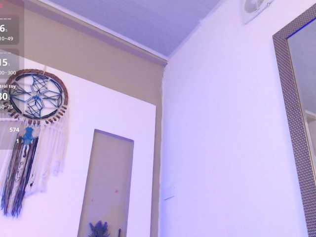 Glory-girls live cam on BongaCams