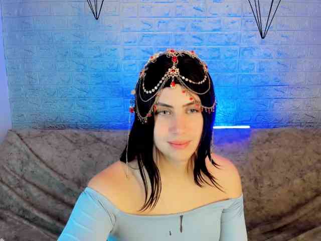 Oxana-Novikova Live Webcam on BongaCams