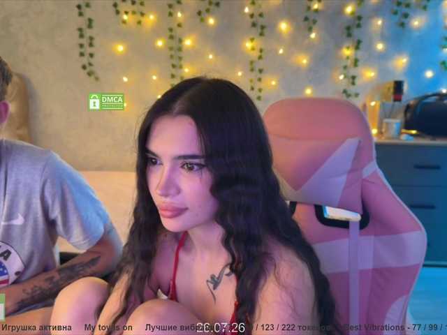 CoupleOnFire live webcam show