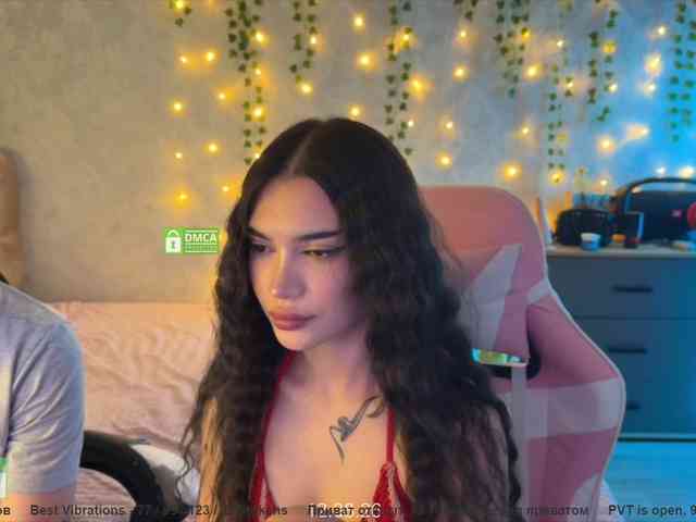 CoupleOnFire webcam