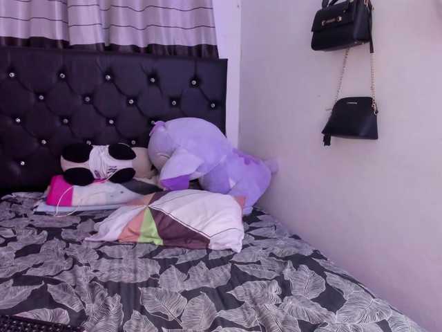 ailen-aria live cam on BongaCams