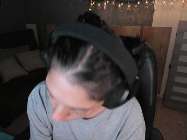 IsaRogers live cam on BongaCams