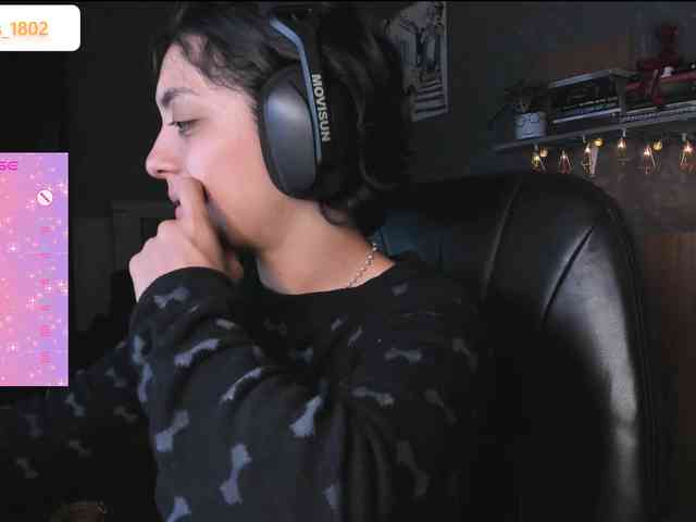 IsaRogers webcam
