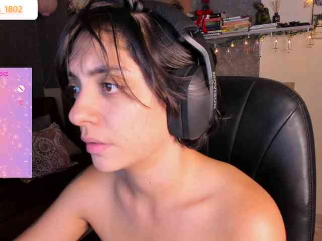 IsaRogers webcam