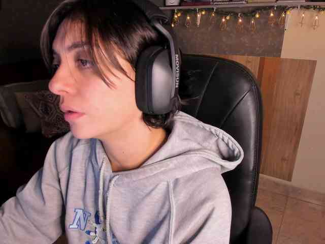 IsaRogers webcam