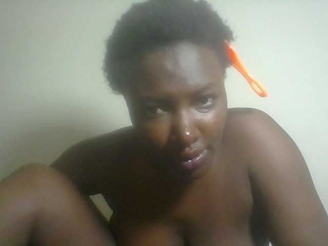 Blackqueen3 webcam bongacams model stream image