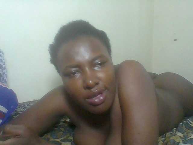 Blackqueen3's BongaCams show and profile