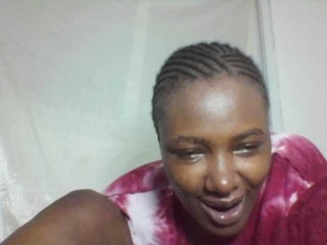 Blackqueen3 live cam on BongaCams