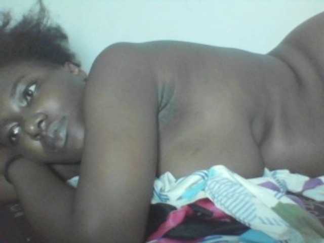 Blackqueen3 live cam on BongaCams