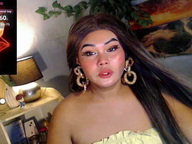 SelenaSummer16 live cam preview