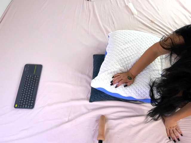 RaquelLust live webcam show