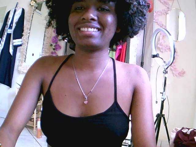 Royal-chat's BongaCams show and profile