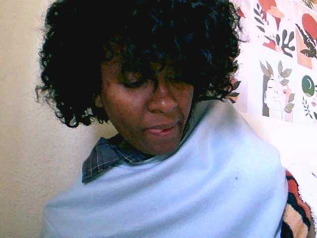 Royal-chat's BongaCams show and profile