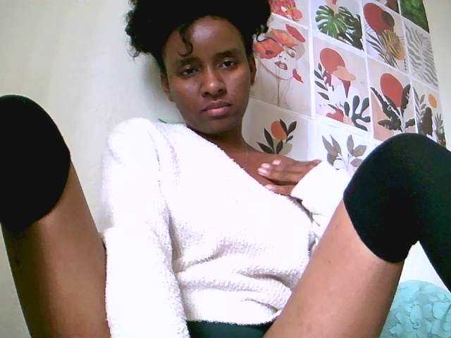 Royal-chat's BongaCams show and profile