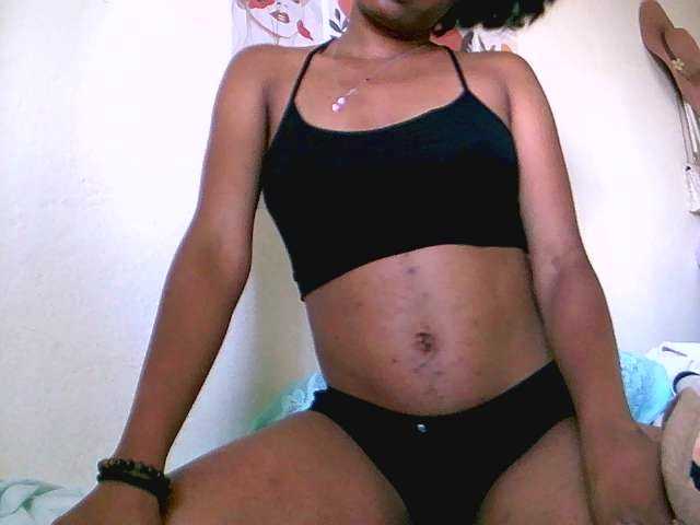 Royal-chat's BongaCams show and profile