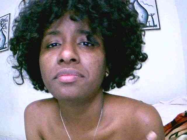 Royal-chat Live Webcam on BongaCams