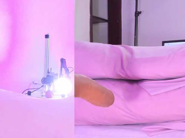 CandyHolmes live cam on BongaCams