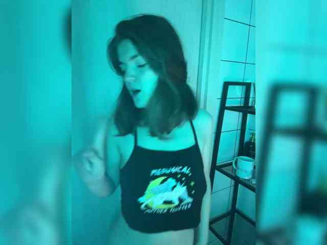 Annpopsy webcam