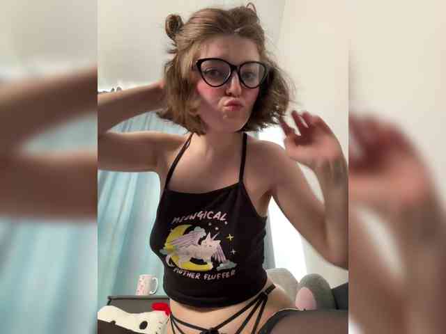 Annpopsy webcam