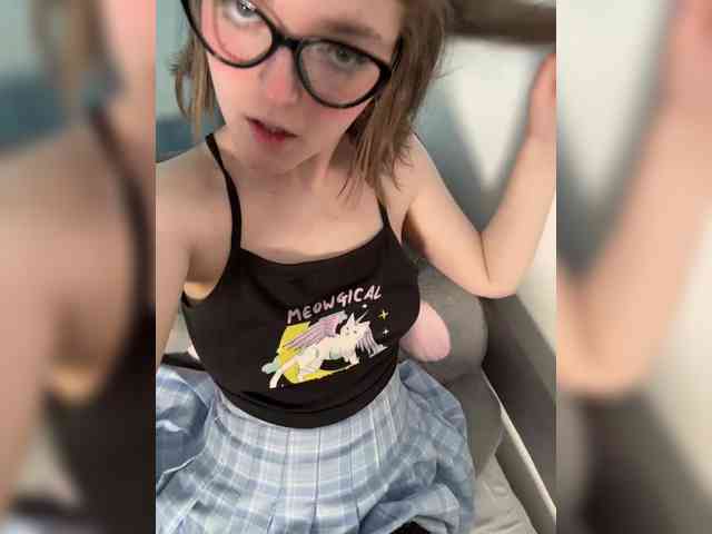 Annpopsy webcam