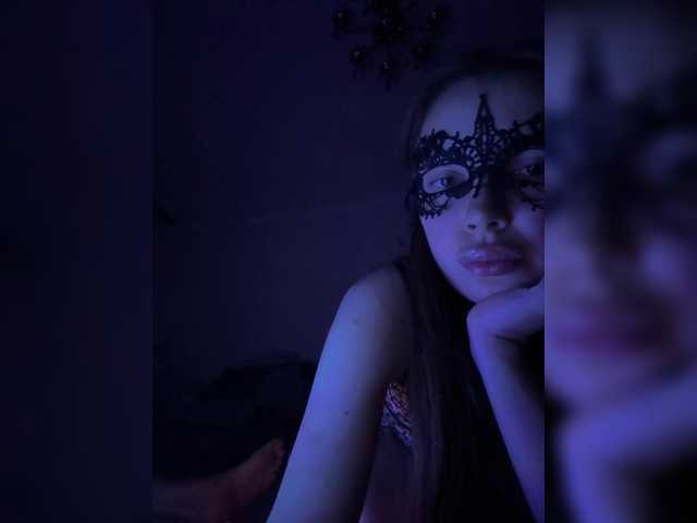 Sandra12 live stream preview