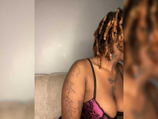 Snowflake1's BongaCams show and profile