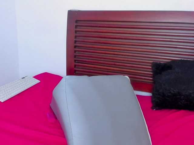 Megansweetcome live cam on BongaCams
