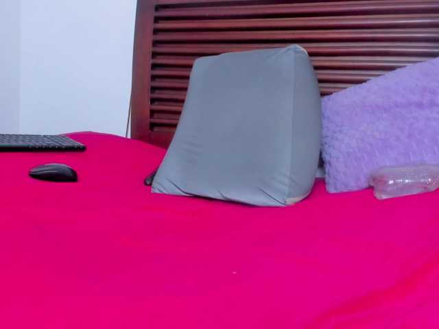 Megansweetcome live cam on BongaCams