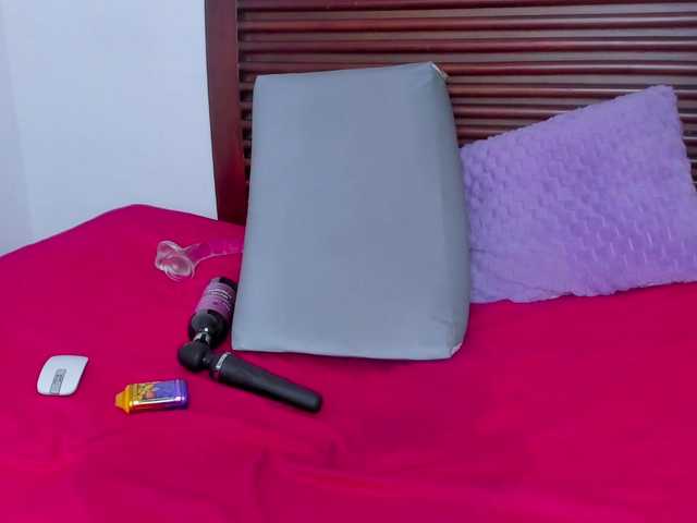 Megansweetcome live webcam show