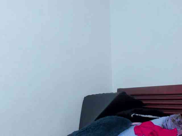 Megansweetcome webcam