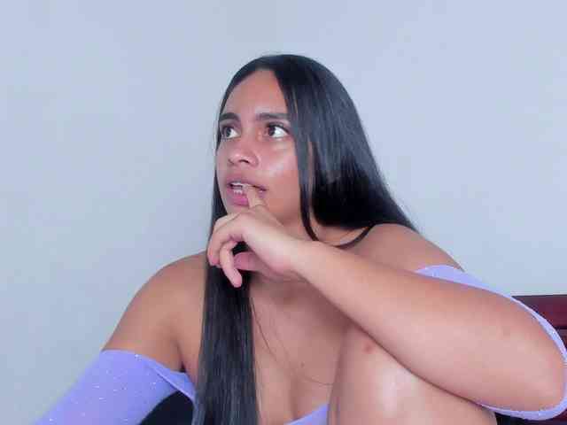 Megansweetcome webcam
