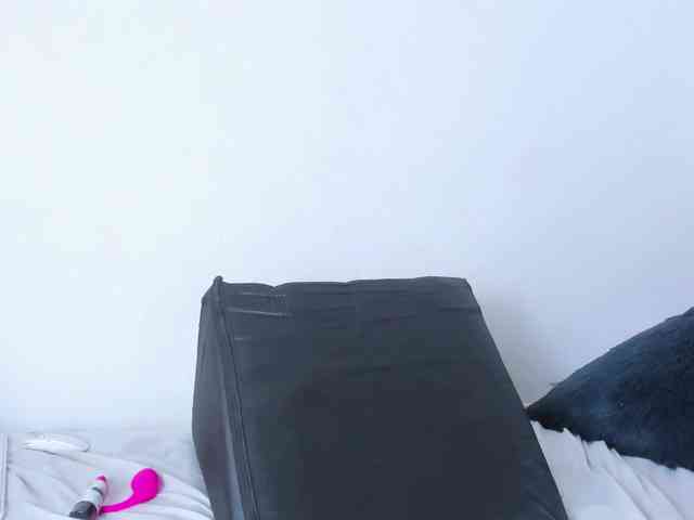 Megansweetcome webcam