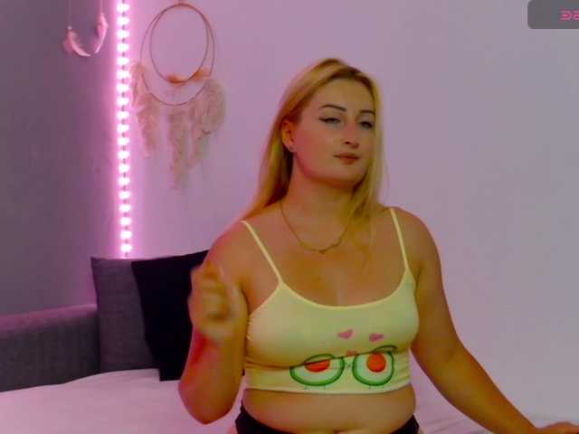 dixielaryss live cam on BongaCams
