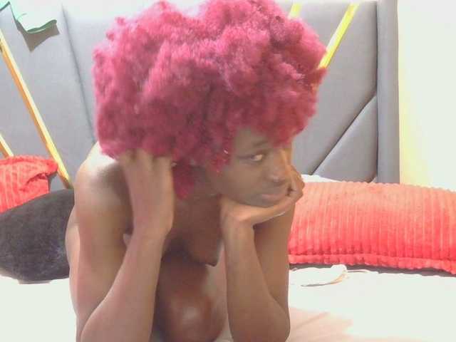 Melaninqueen19 live cam on BongaCams