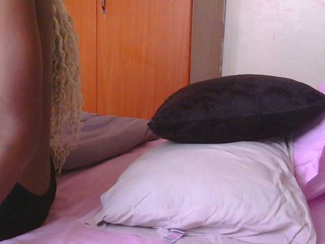 Melaninqueen19 live cam on BongaCams