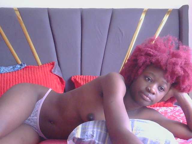 Melaninqueen19 live webcam show