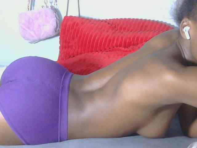 Melaninqueen19 webcam