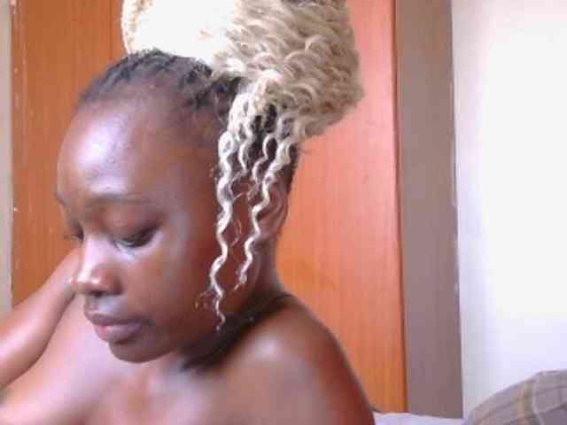 Melaninqueen19 webcam