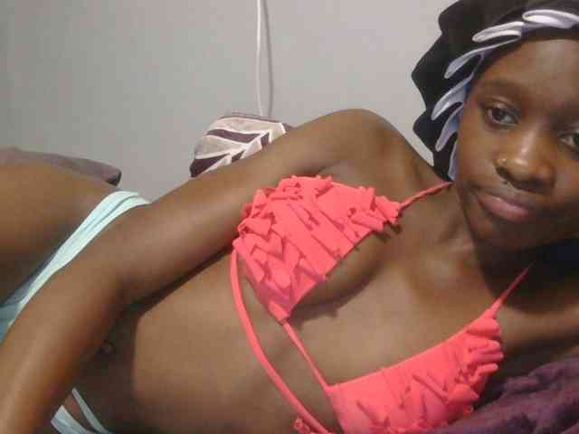 Melaninqueen19 webcam