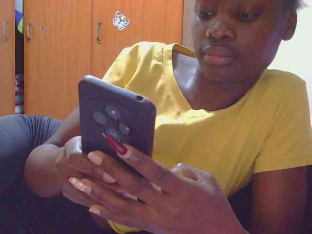 Melaninqueen19 webcam