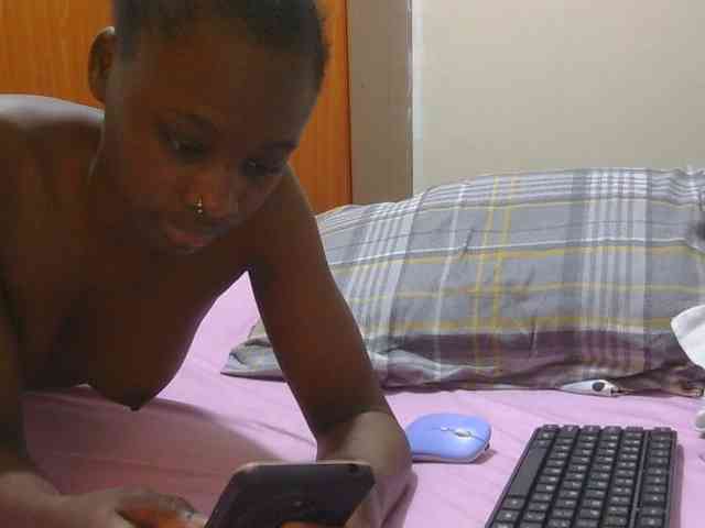 Melaninqueen19 webcam