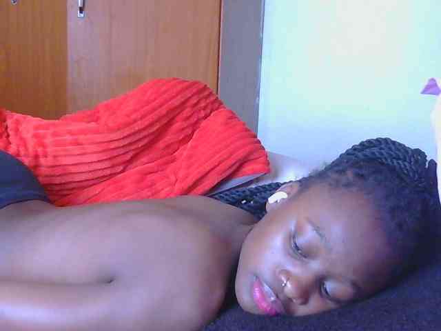 Model: Melaninqueen19