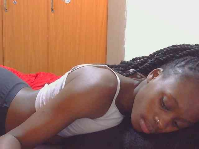 Melaninqueen19 webcam