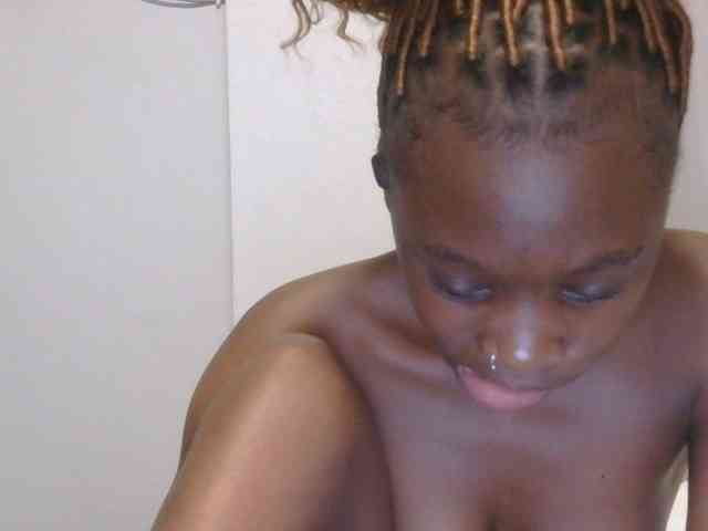 Melaninqueen19 webcam