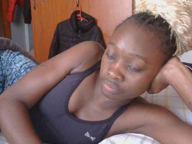 Melaninqueen19 webcam